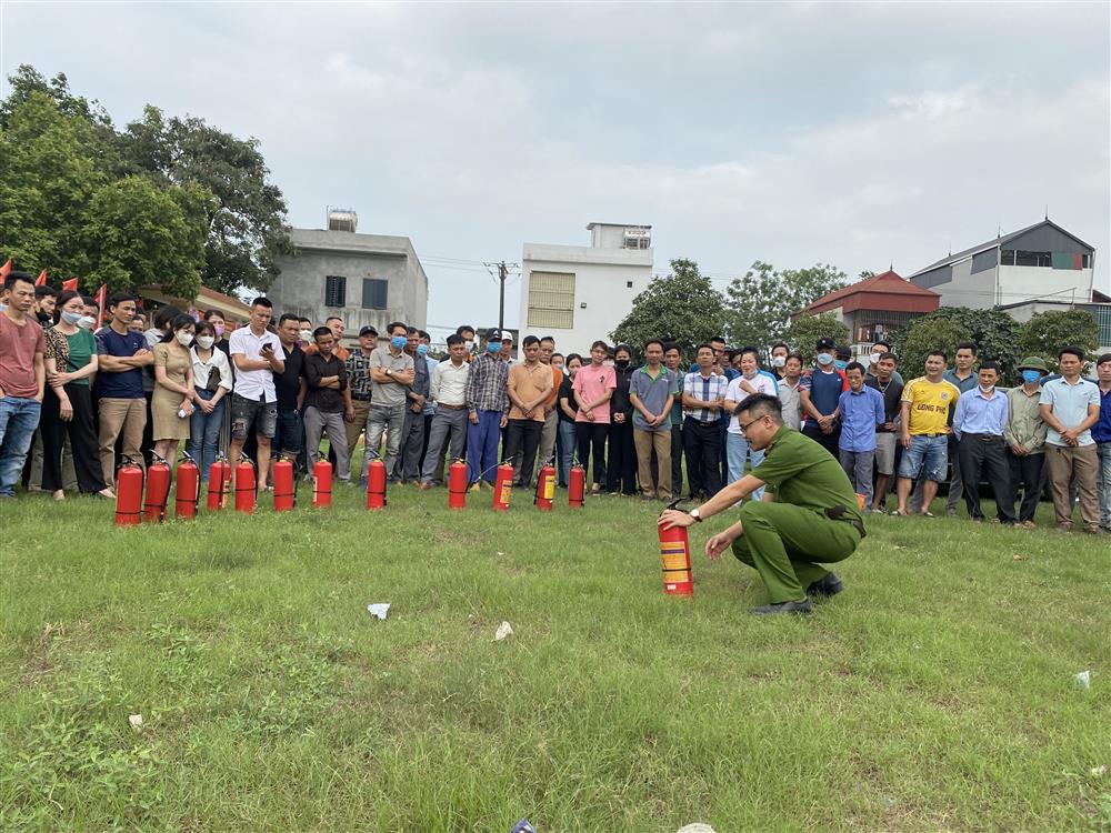 Ra mắt mô hình “Tổ liên gia an toàn PCCC và điểm chữa cháy cộng đồng”